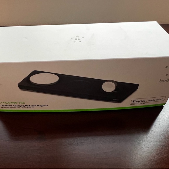 Belkin Black Wireless Charging Station - Picture 2 of 3